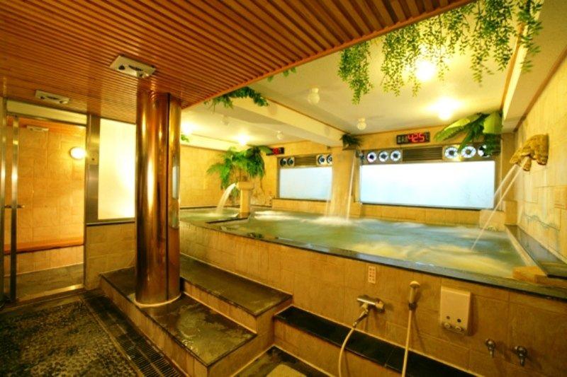 Baron'S Hot Spring Hotel Jiaoxi Luaran gambar