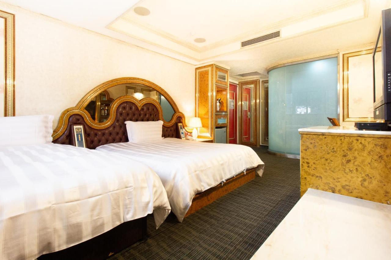 Baron'S Hot Spring Hotel Jiaoxi Luaran gambar